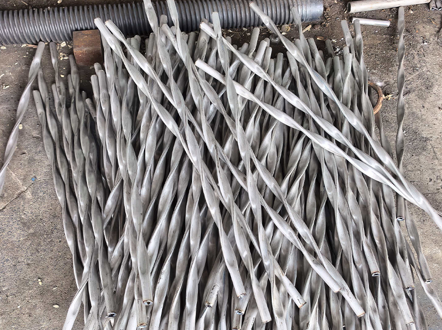 螺旋扁管成型机，扭曲管成型机